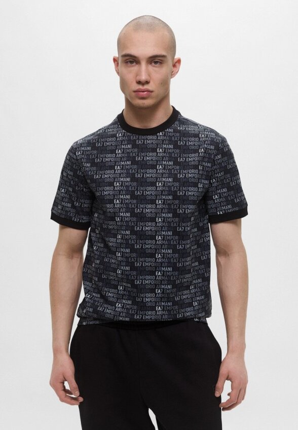 Футболка EA7