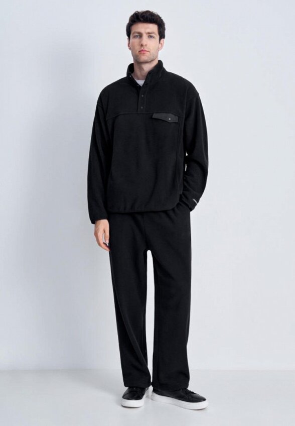 Брюки спортивные Finn Flare