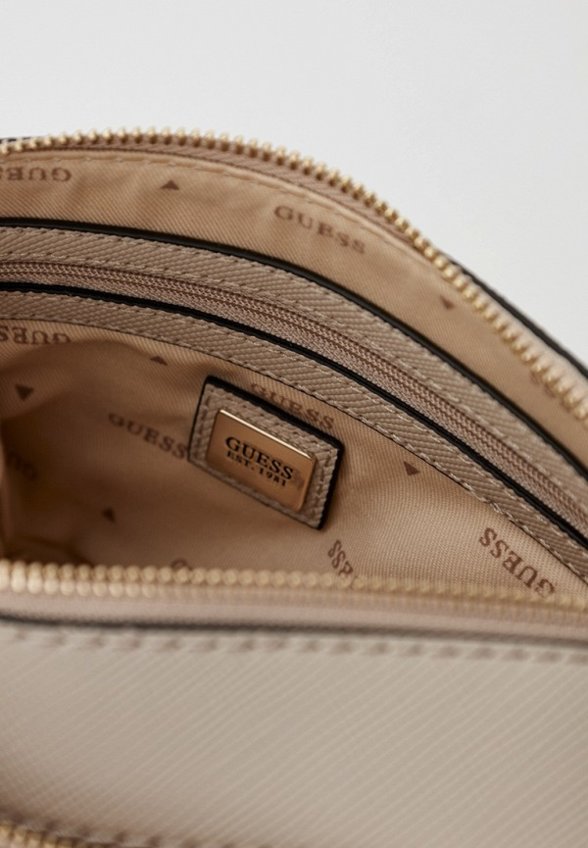 Сумка Guess
