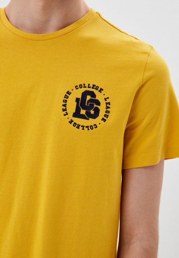 Футболка Colin's