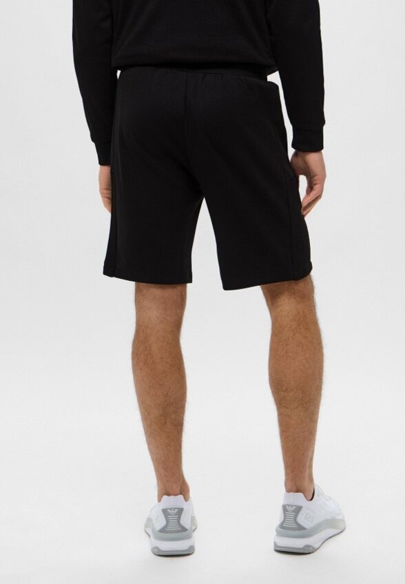 Шорты спортивные EA7