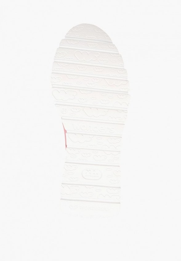 Кроссовки Wonders