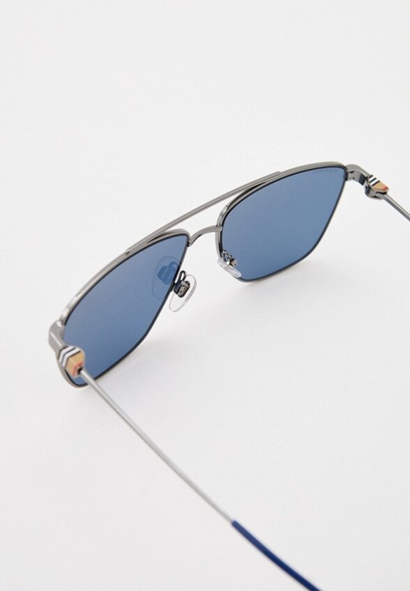 Очки солнцезащитные Burberry