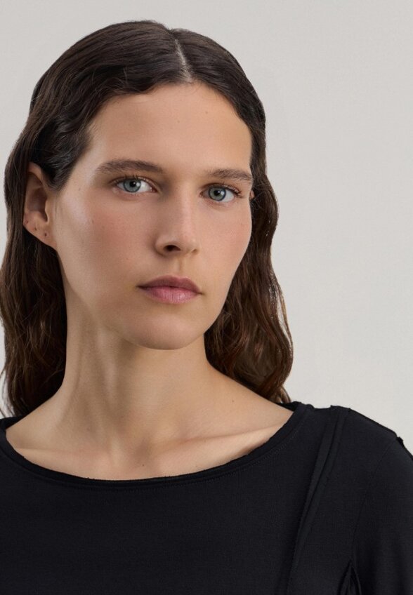 Лонгслив Zarina