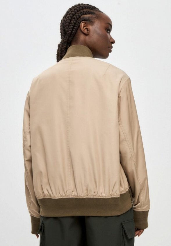 Бомбер Noele Boutique