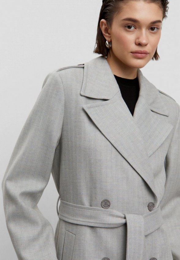 Пальто двубортное I Am Studio