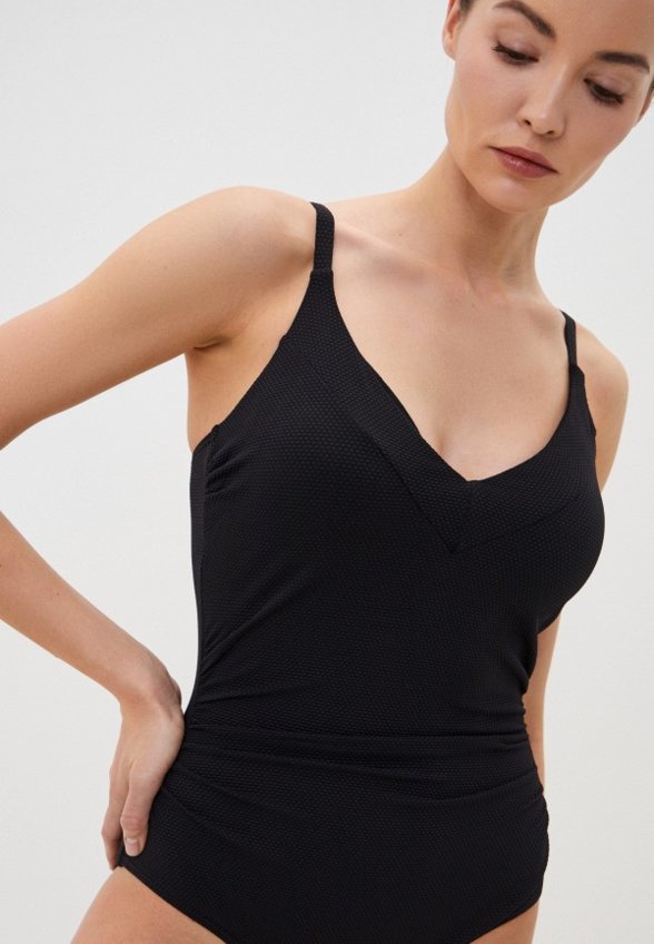 Купальник Nip Tuck Swim