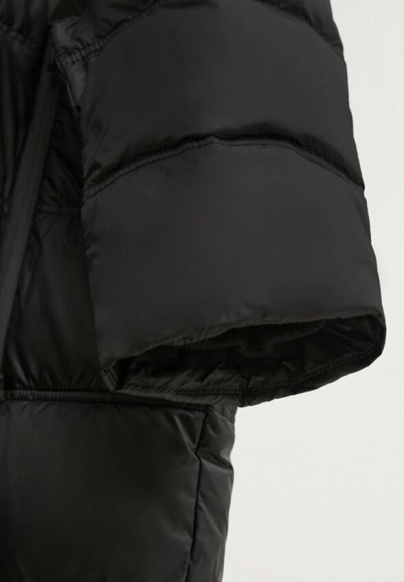 Пуховик Finn Flare