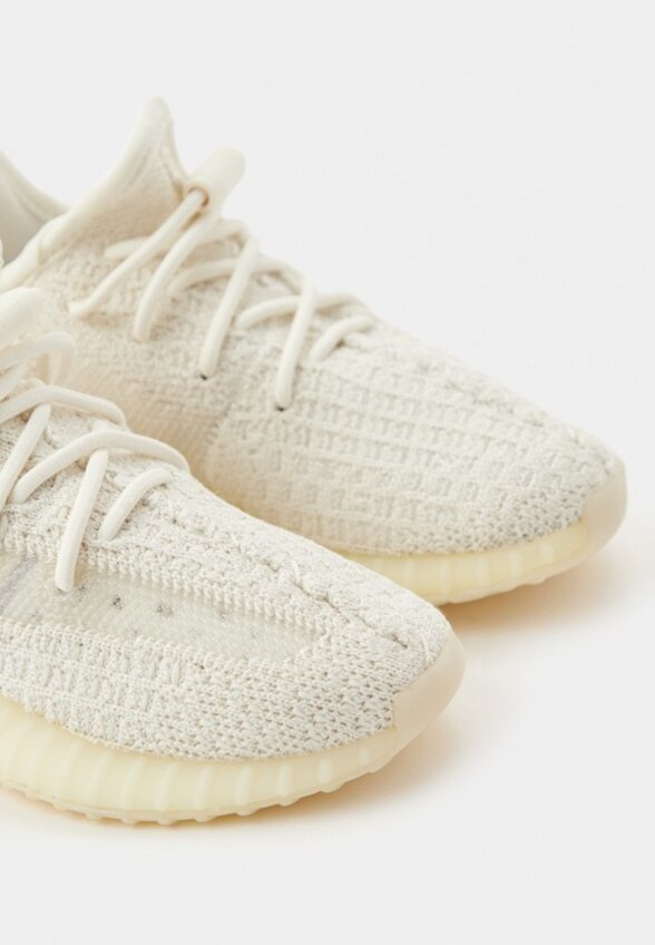 Кроссовки adidas YEEZY