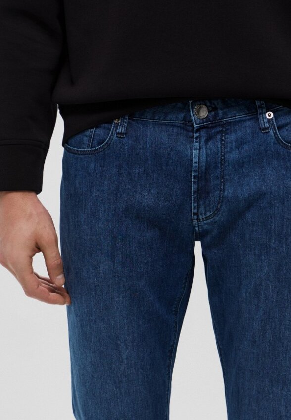 Джинсы Emporio Armani