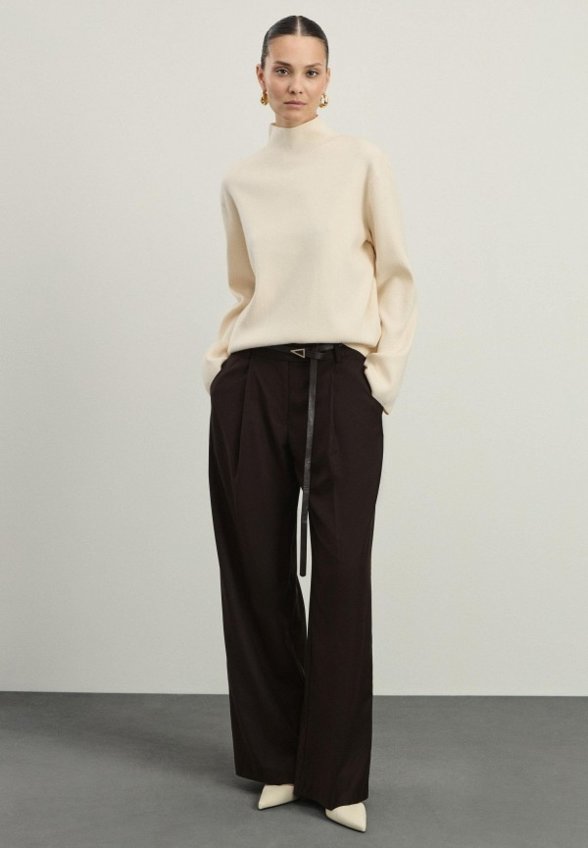 Водолазка Zarina