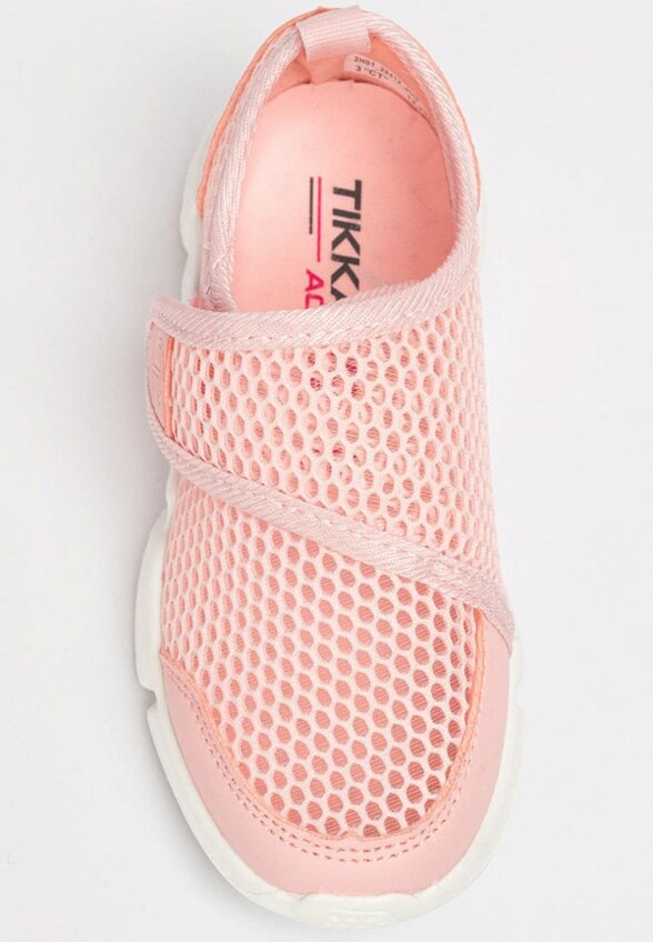 Кроссовки Tikkago