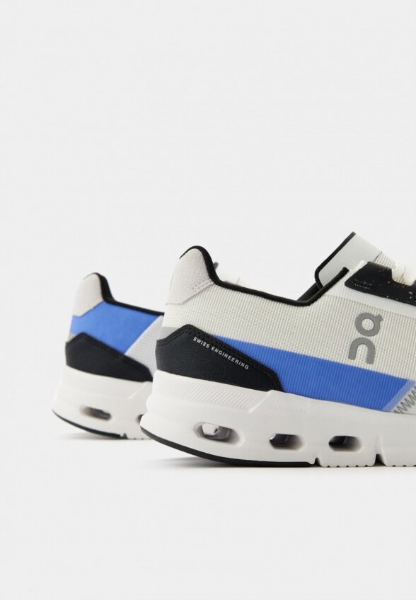 Кроссовки On