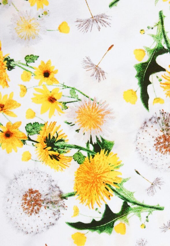 Футболка Апрель