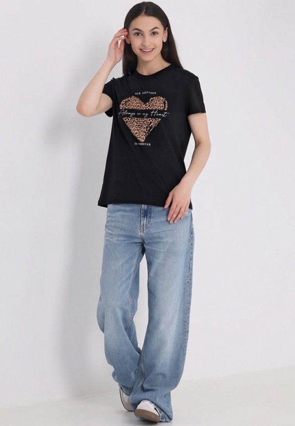 Футболка Апрель