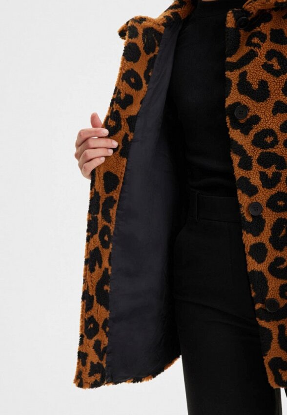 Пальто меховое Envylab