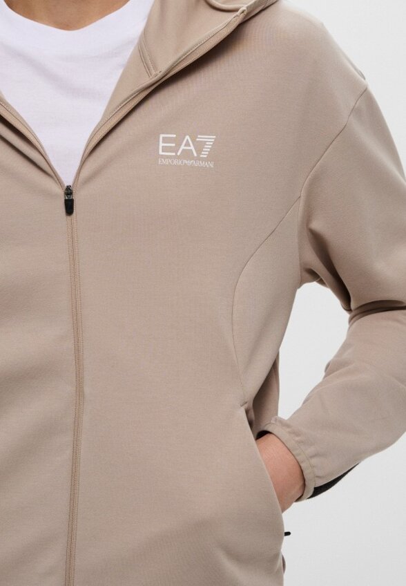 Толстовка EA7