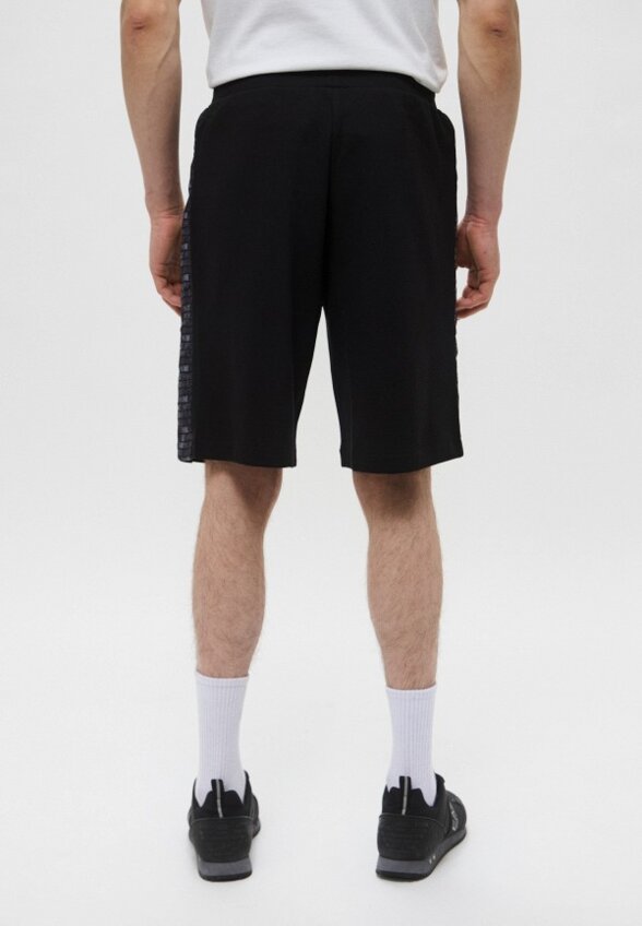 Шорты спортивные EA7