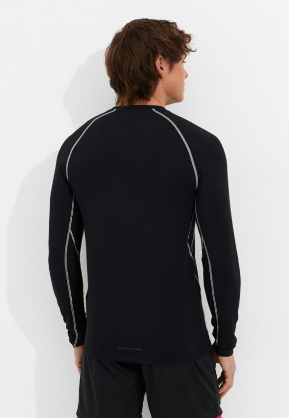 Лонгслив спортивный Fila