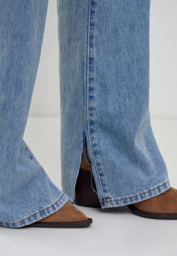 Джинсы Miederes