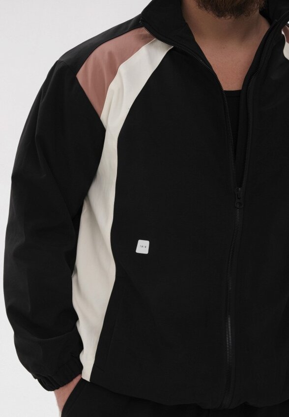 Ветровка Twiw