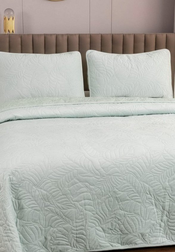 Комплект с покрывалом Sofi De Marko