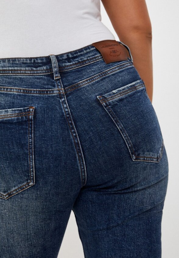 Джинсы Mossmore