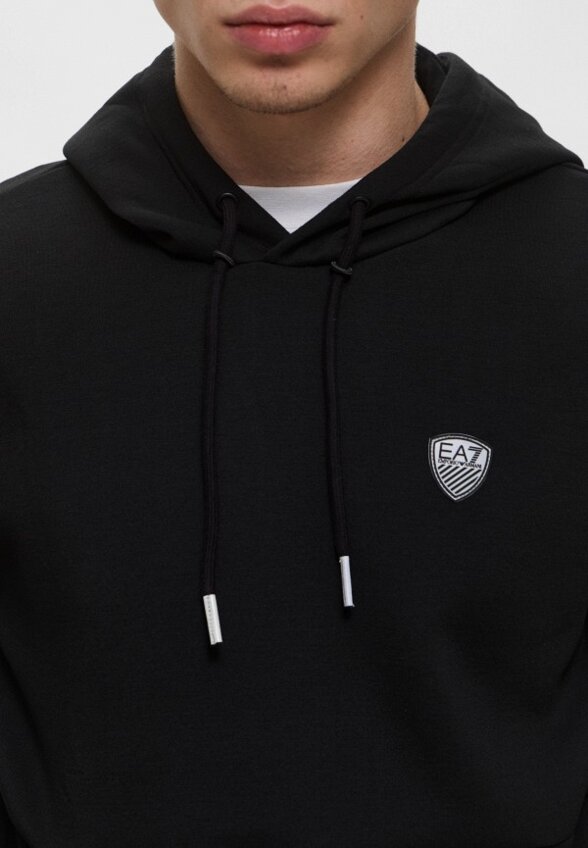 Худи EA7