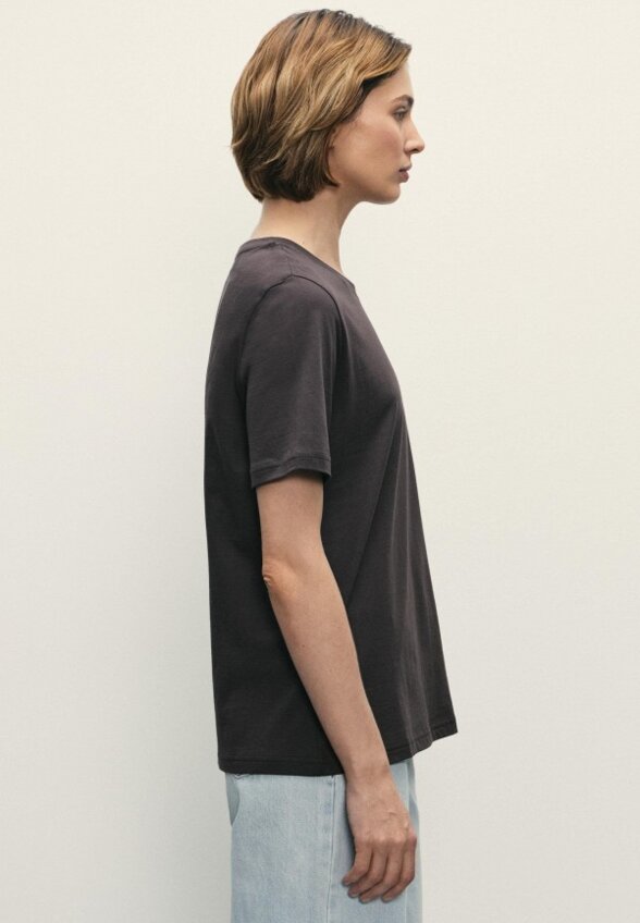 Футболка Zarina