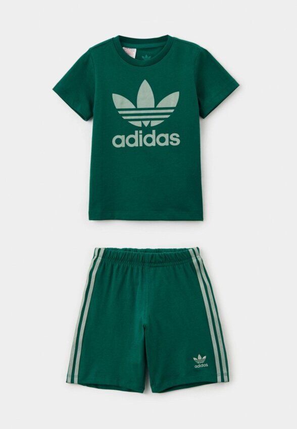 Футболка и шорты adidas Originals