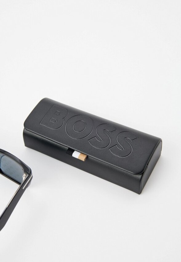 Очки солнцезащитные Boss