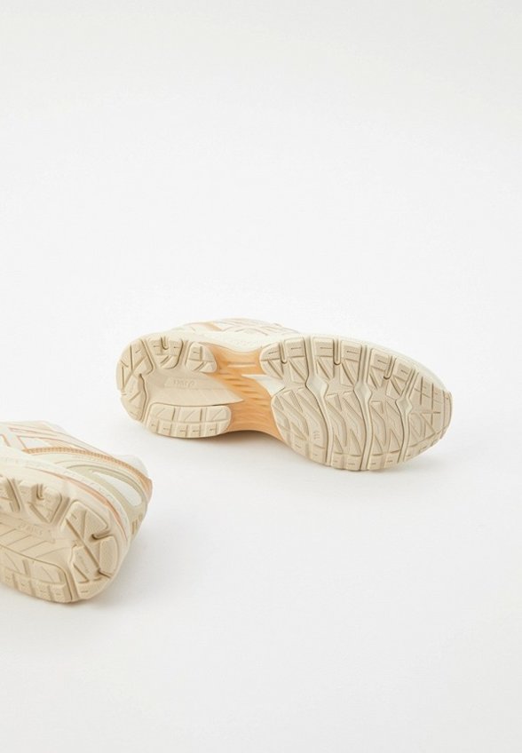 Кроссовки ASICS