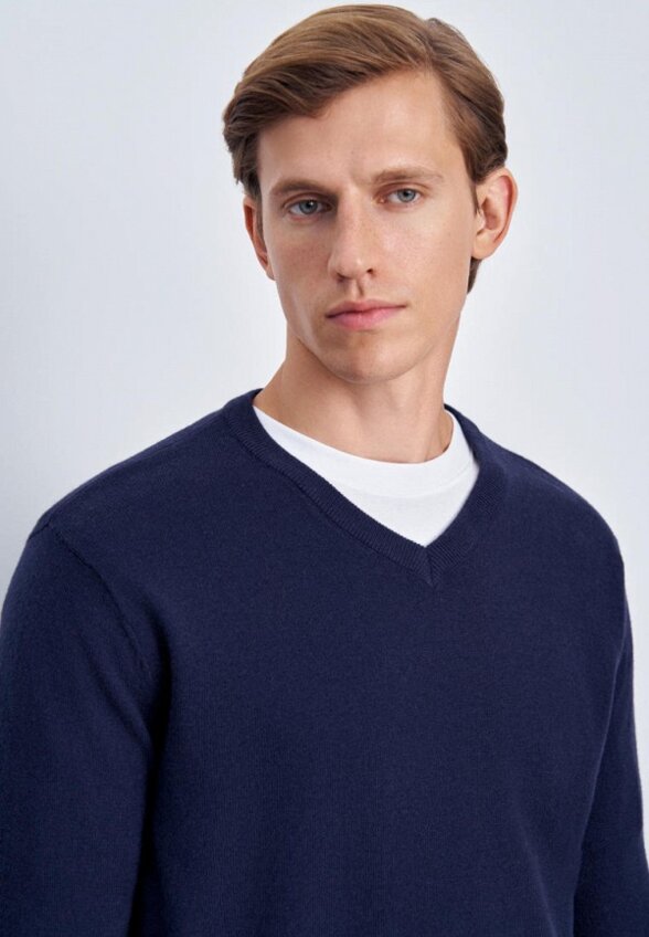 Пуловер Finn Flare