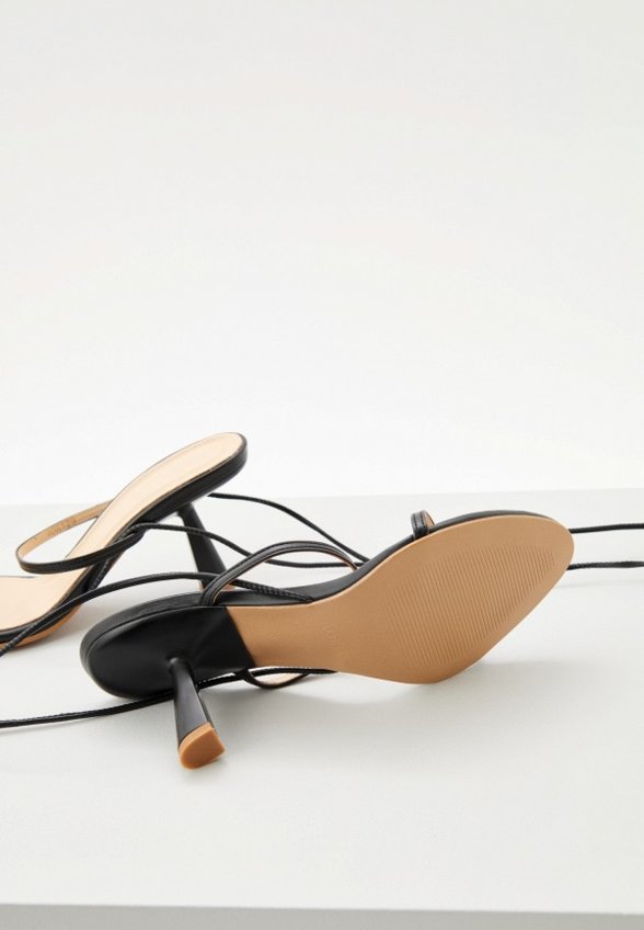 Босоножки Alohas