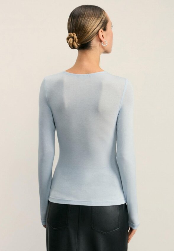 Лонгслив Zarina