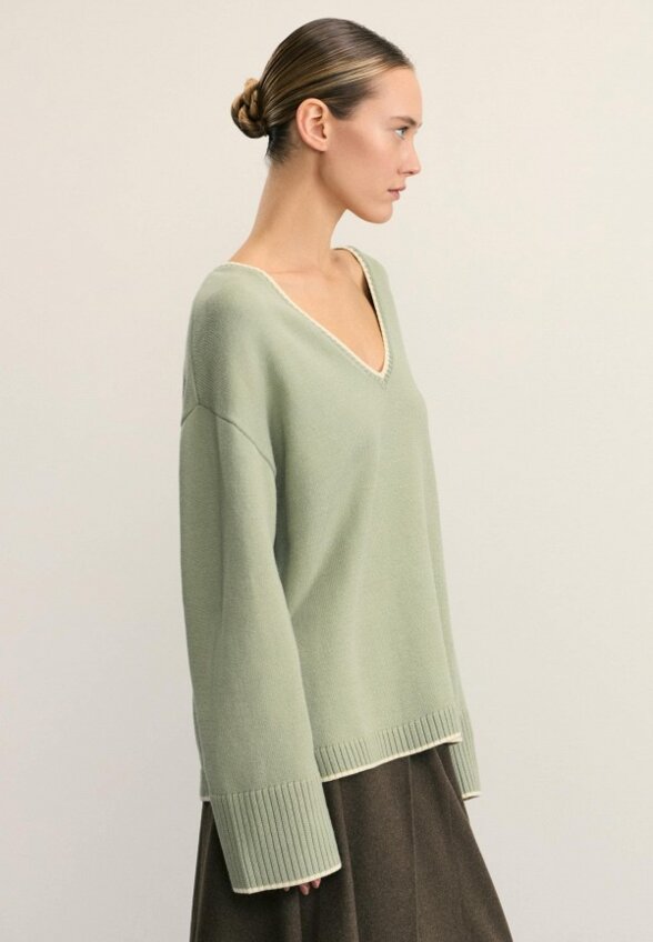 Пуловер Zarina