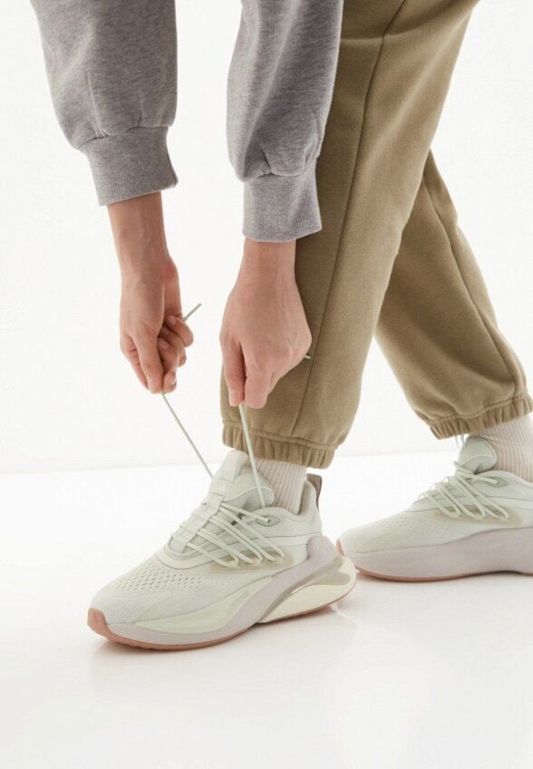 Кроссовки adidas