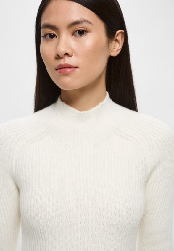 Платье Genious