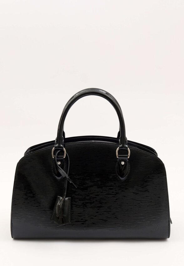 Louis Vuitton Pont Neuf