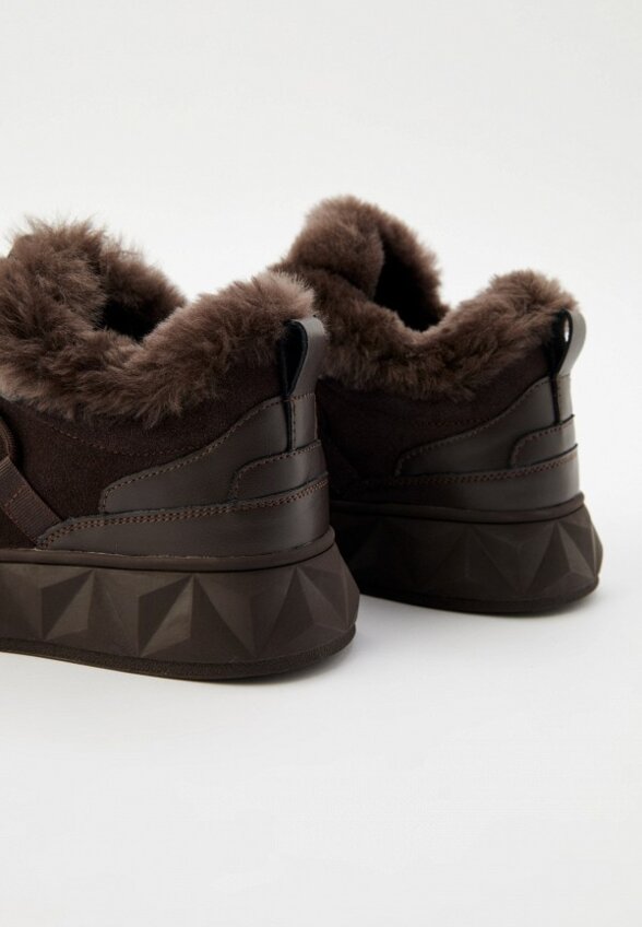 Кроссовки Founds