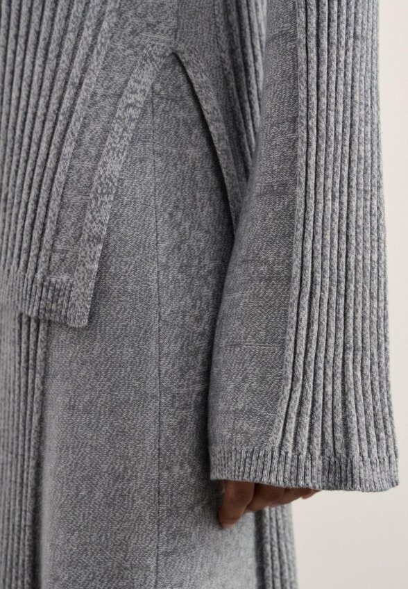 Джемпер Zarina