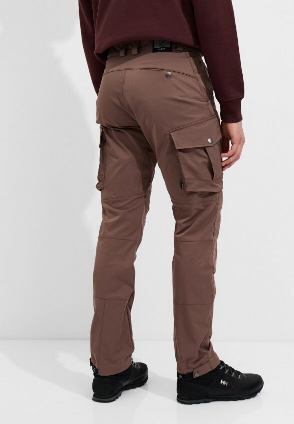 Брюки и брелок BASK