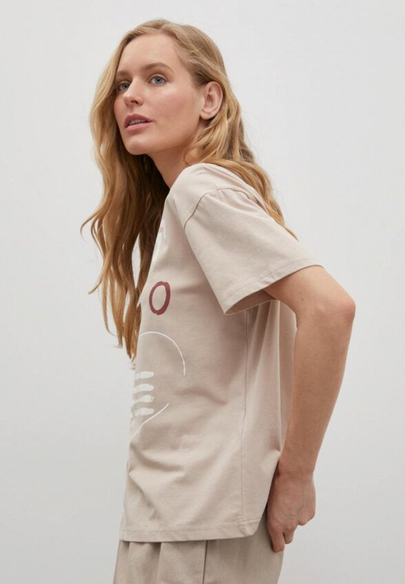 Футболка Finn Flare