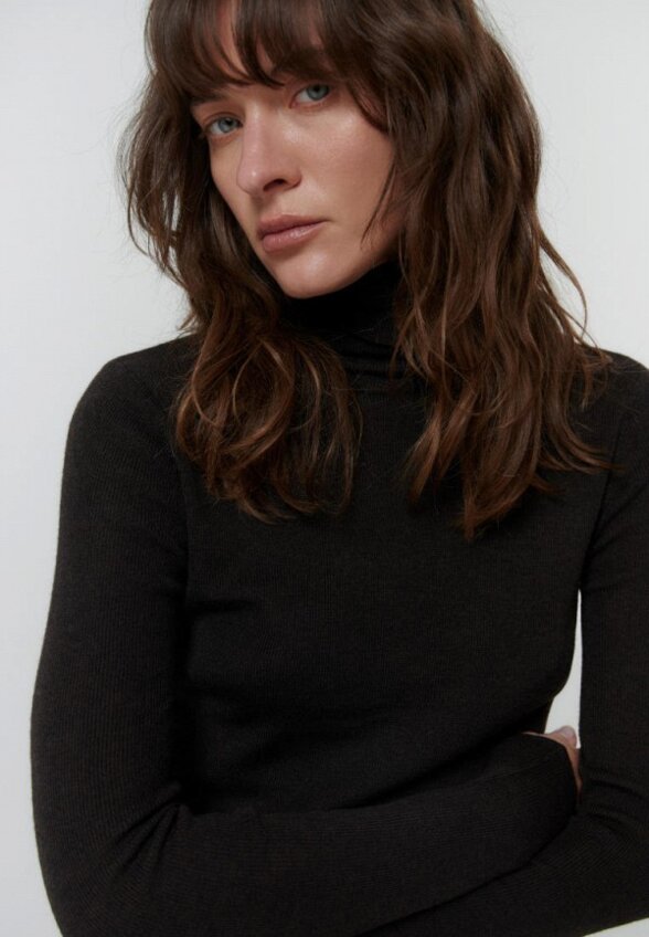 Водолазка Daisyknit