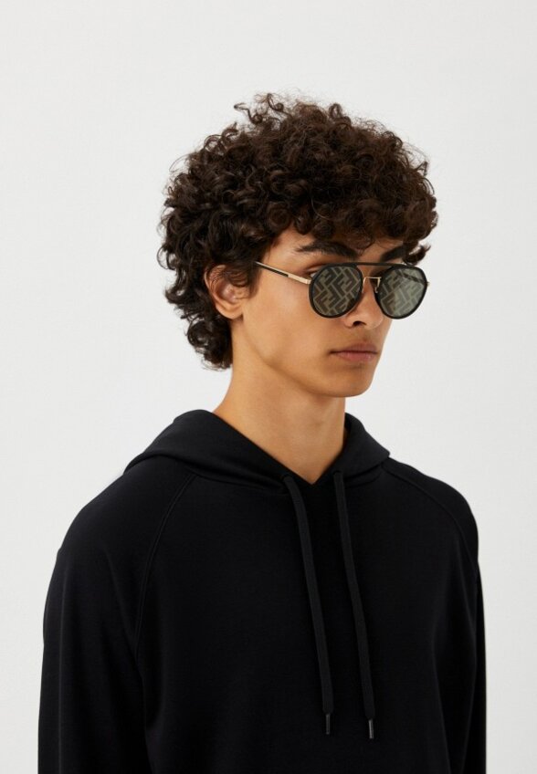 Очки солнцезащитные Fendi