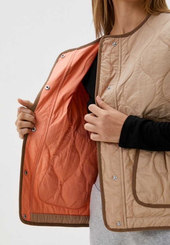 Жилет стеганый Deha