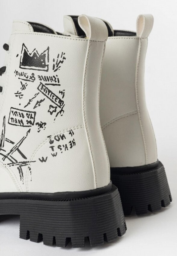 Ботинки Tikkago