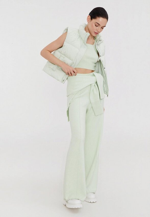 Жилет утепленный To Be Blossom