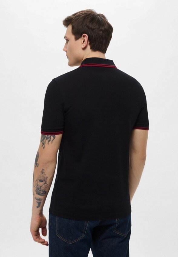 Поло Fred Perry