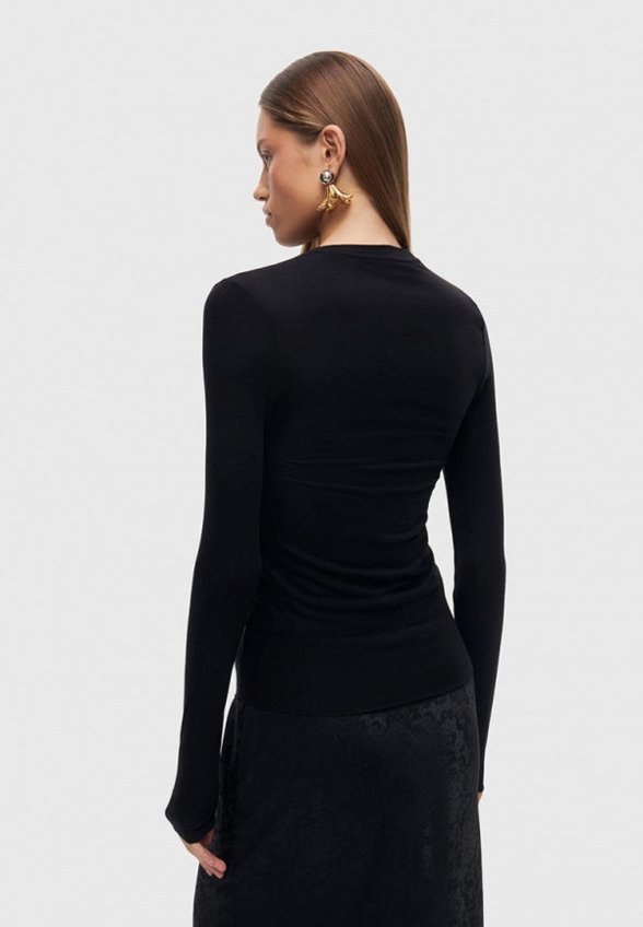 Лонгслив Studio 29